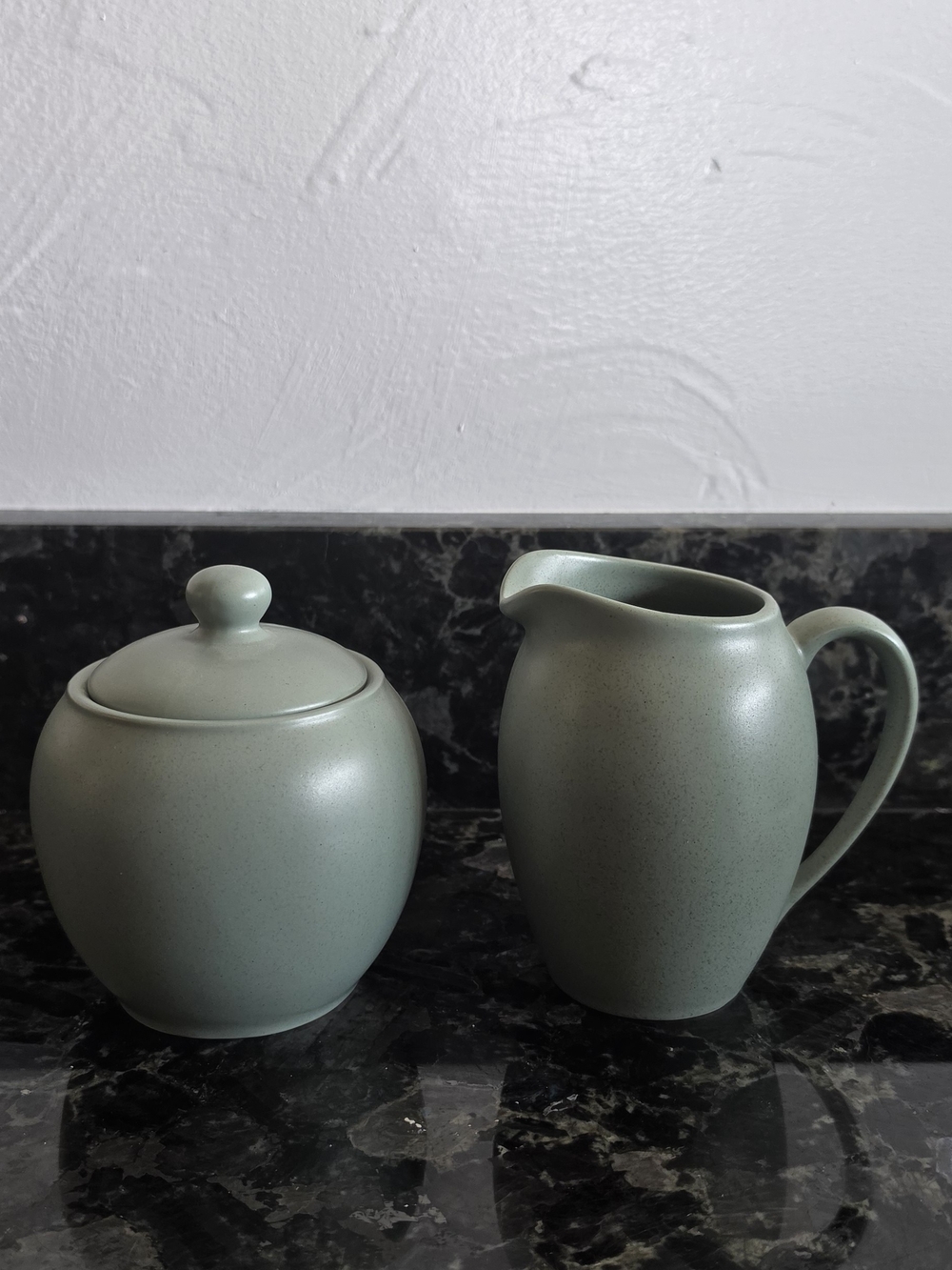 Noritake Colorwave Green Ceramic Creamer and Sugar Bowl Set